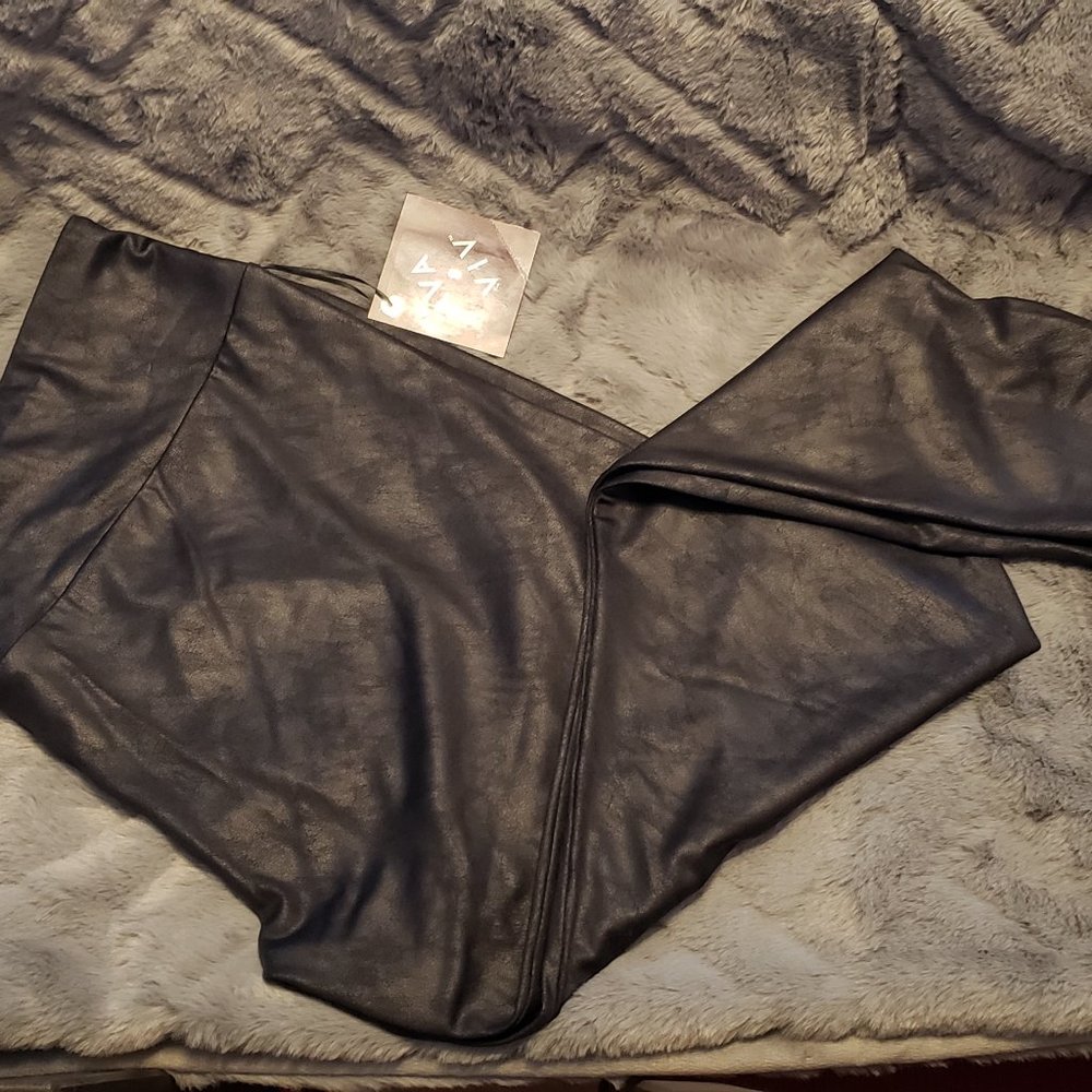 NWT Ava & Viv Black Pleather Look Leggings